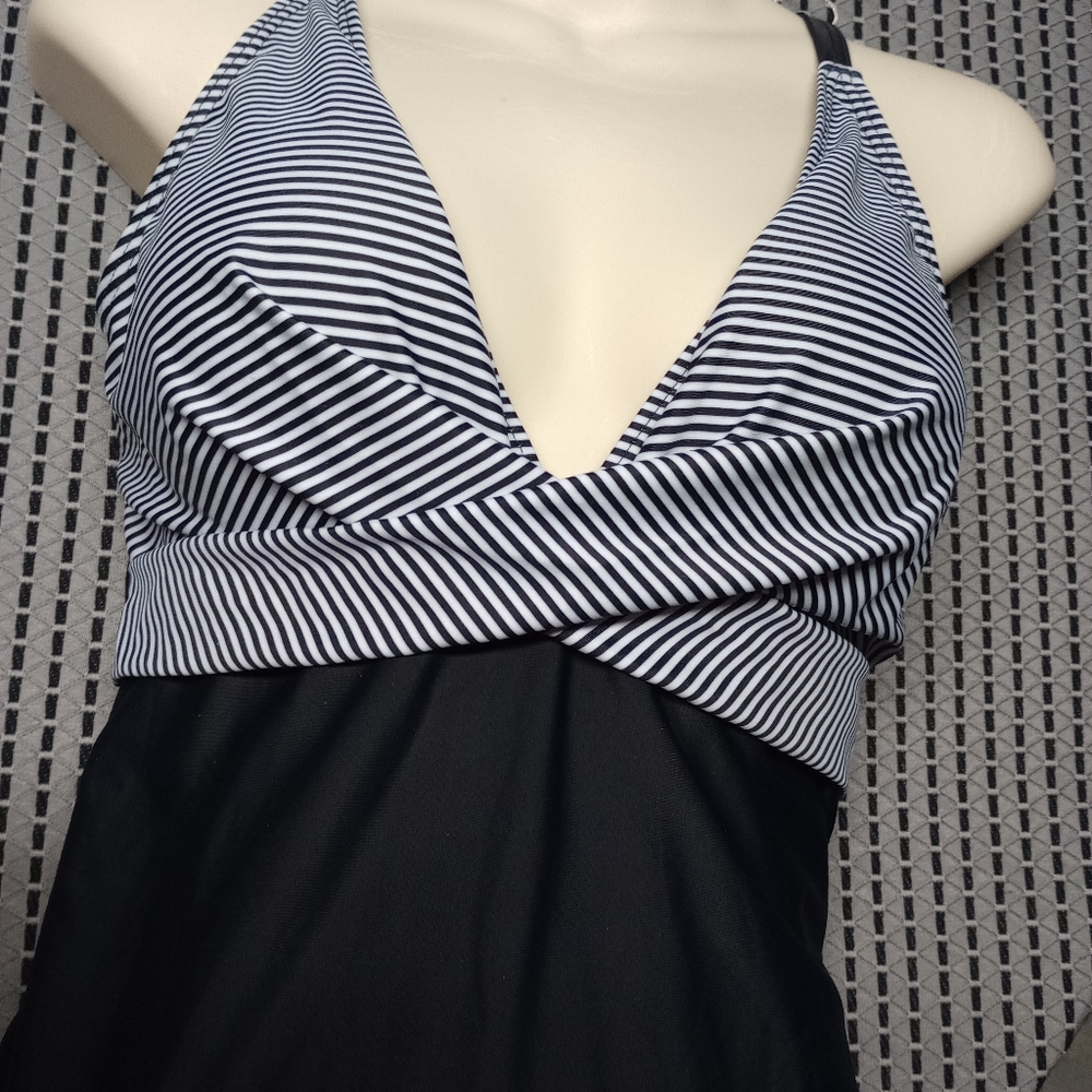 Size Large one piece swimsuit with tags on